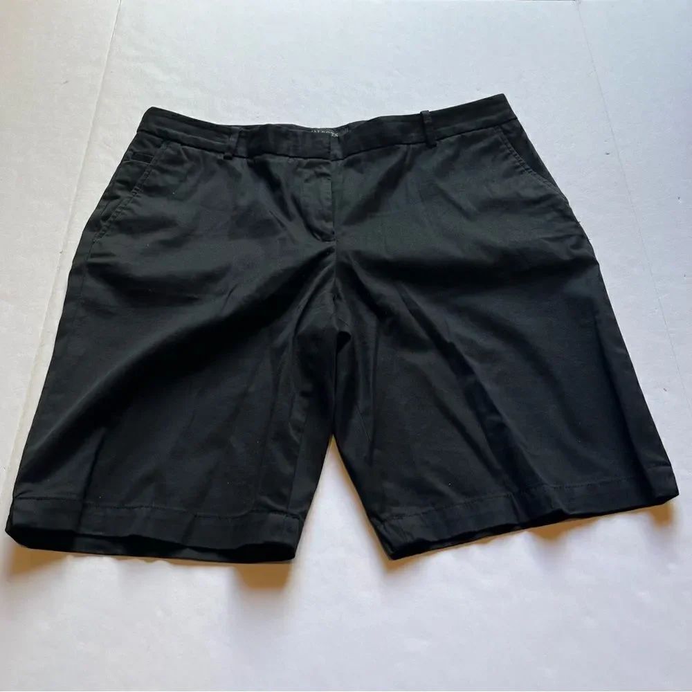 Talbots Petites Women's Black Bermuda Shorts Size 12P High Rise